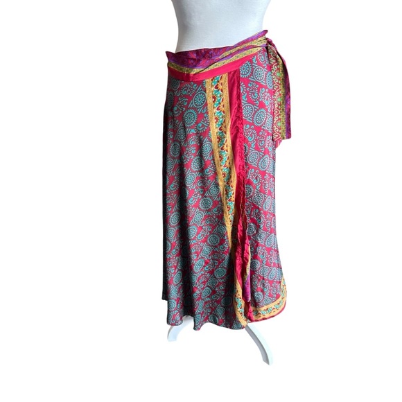 Impressions Vibrant Patterned Silk Reversible Skirt - Picture 5 of 8